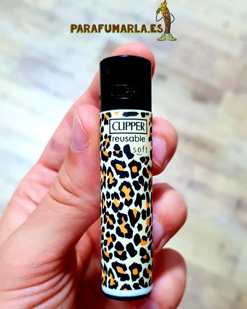 ▷ Mechero Clipper Leopardo, 4 Colores