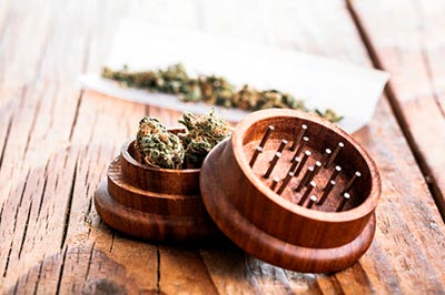 limpiar grinder de madera